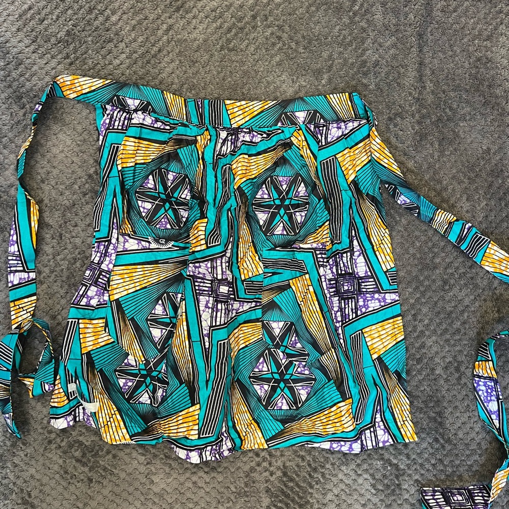 Noonday and Sseko apron.